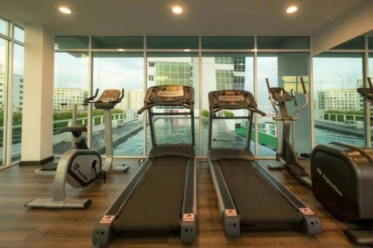 Loft Pano Seaview Suite 2 Bedroom By The Only Bnb Jelutong Eksteriør billede